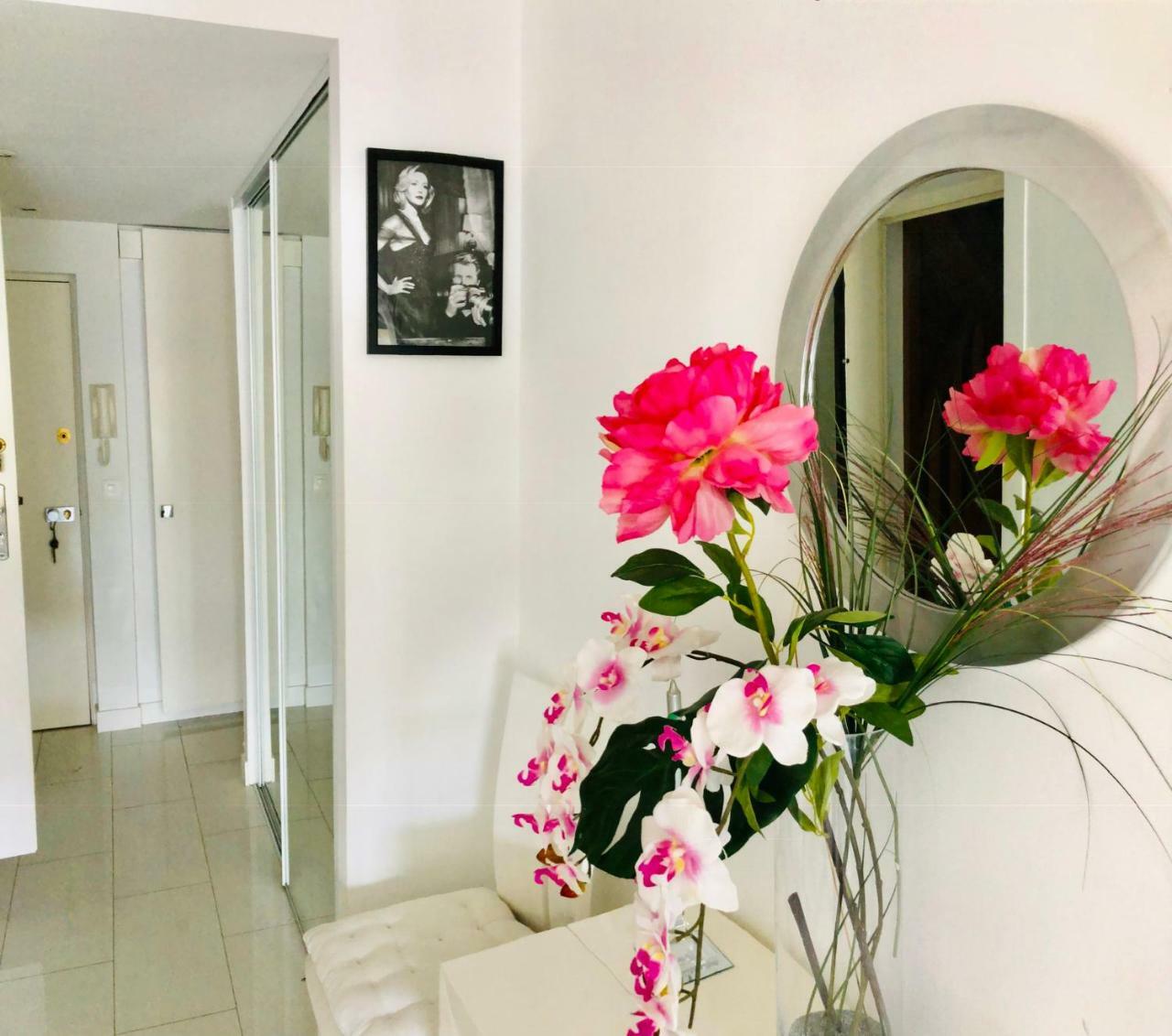 Arc De Triomphe-Carnot Luxury & Design Apartment ปารีส ภายนอก รูปภาพ